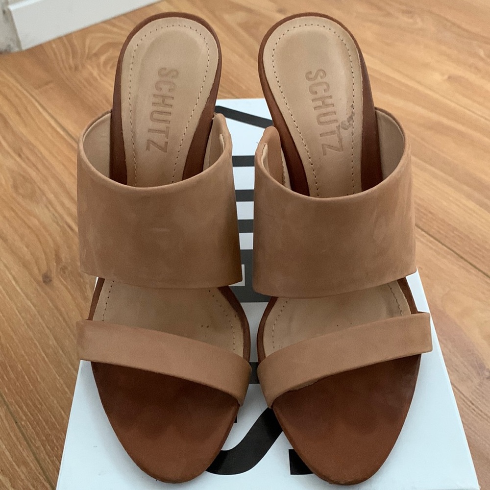 Heeled suede sandals